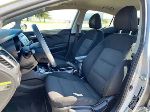 Used 2018 Kia Forte LX FWD image 11