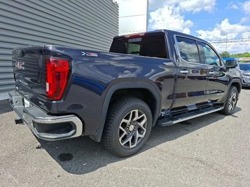 Used 2022 GMC Sierra 1500 SLT w/ SLT Premium Plus Package AWD/4WD image 3