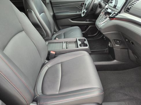 Certified 2024 Honda Odyssey Sport image 10