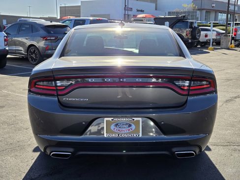 Used 2023 Dodge Charger SXT image 5