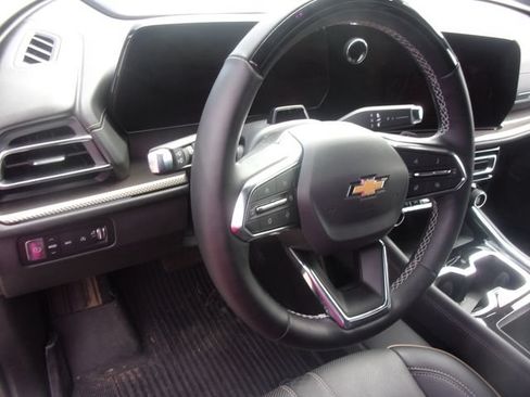 Used 2026 Chevrolet Traverse High Country AWD/4WD image 10