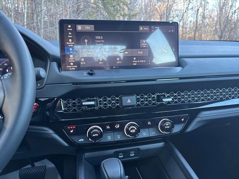 New 2025 Honda Accord EX-L image 10