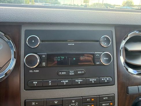 Used 2011 Ford F250 Lariat RWD image 21