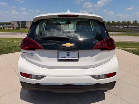 Used 2020 Chevrolet Bolt Premier w/ Infotainment Package FWD image 4