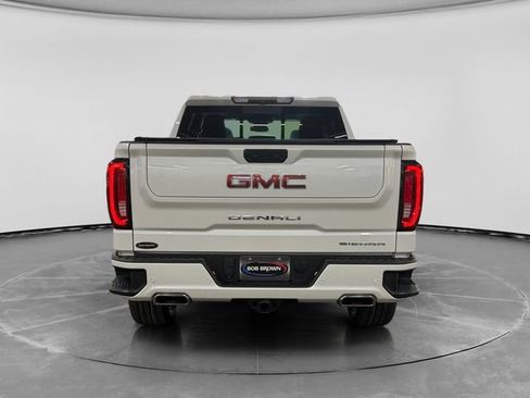 Used 2023 GMC Sierra 1500 Denali AWD/4WD image 4