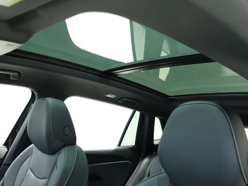 New 2026 Volkswagen Tiguan SE R-Line FWD image 27