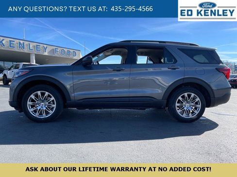 New 2026 Ford Explorer Active w/ Active Comfort Package image 2