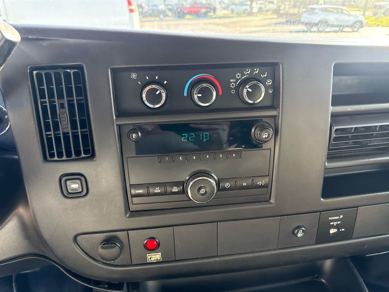 Used 2014 GMC Savana 2500 w/ Cold Climate Package RWD image 14