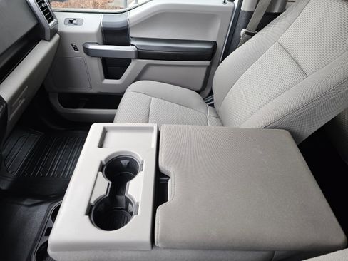 Used 2015 Ford F150 XLT w/ Trailer Tow Package image 13