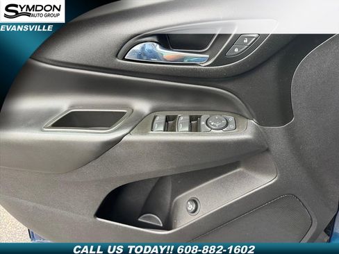 Used 2021 Chevrolet Equinox LT image 21