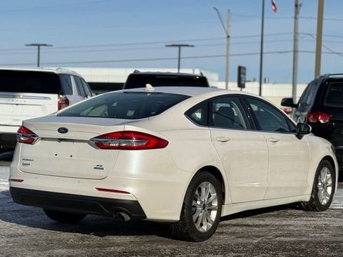 Certified 2020 Ford Fusion SE image 38