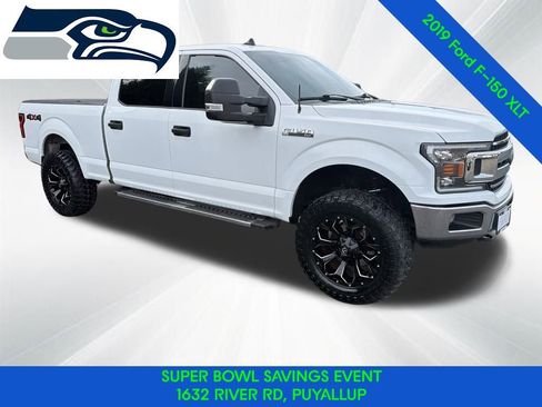 Used 2019 Ford F150 XLT w/ Trailer Tow Package image 8