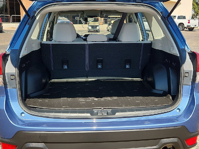Used 2021 Subaru Forester AWD/4WD image 10