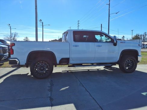 Used 2024 Chevrolet Silverado 2500 LTZ w/ LTZ Convenience Package image 8