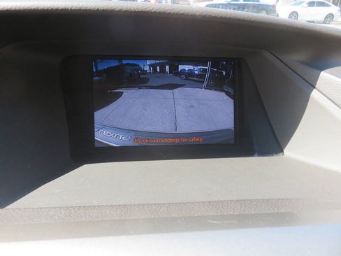 Used 2015 Lexus RX 450h AWD image 19