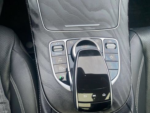 Used 2020 Mercedes-Benz E 350 4MATIC Sedan image 17