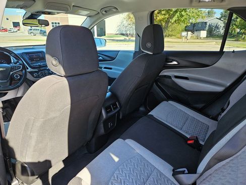 Used 2024 Chevrolet Equinox LT image 27