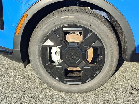 New 2026 Kia Sportage X-Line w/ X-Line Technology Package image 5