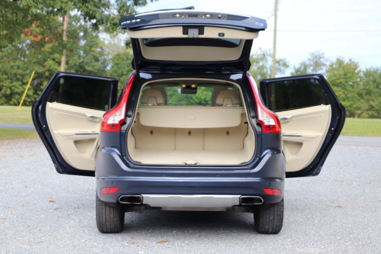 Used 2015 Volvo XC60 T6 AWD/4WD image 5