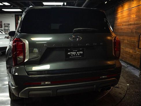 Used 2023 Hyundai Palisade Limited FWD image 6