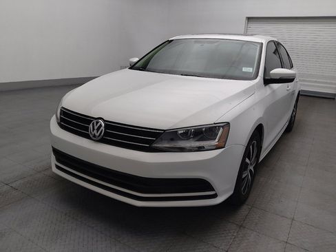 Used 2017 Volkswagen Jetta SE FWD image 15