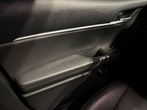 Used 2023 Toyota Camry SE image 31