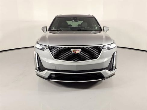 Certified 2025 Cadillac XT6 Premium Luxury image 24
