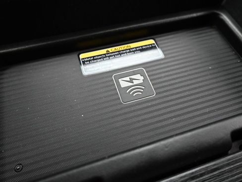 Used 2023 Honda Odyssey Elite image 18