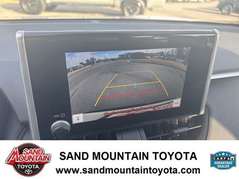 Used 2024 Toyota RAV4 SE image 26