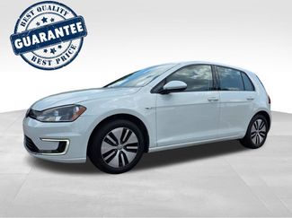 Used 2016 Volkswagen e-Golf SE w/ DC Fast Charging Package FWD video 2