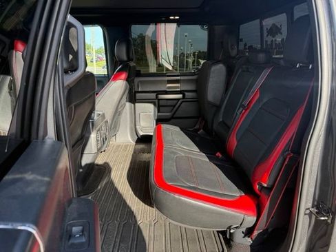 Used 2019 Ford F150 Lariat w/ Equipment Group 502A Luxury AWD/4WD image 15
