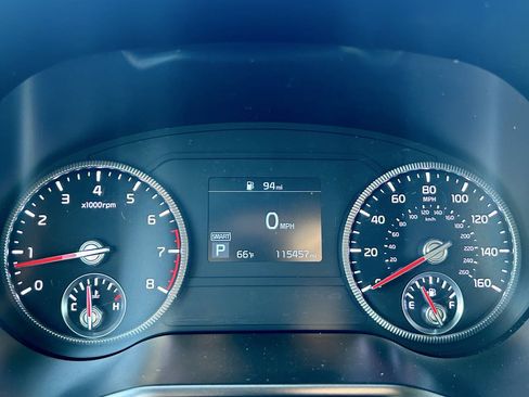 Used 2020 Kia Telluride LX FWD image 16