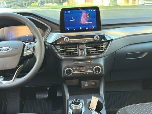 Used 2023 Ford Escape Active AWD/4WD image 7