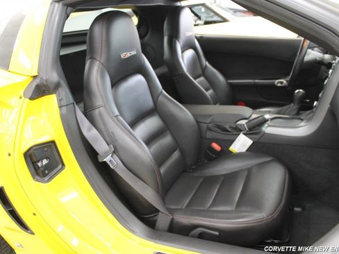 Used 2007 Chevrolet Corvette Z06 w/ Preferred Equipment Group RWD image 32