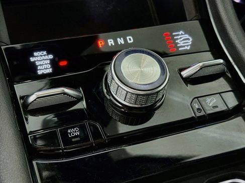Used 2023 Jeep Grand Cherokee Overland w/ Adv Protech Group III AWD/4WD image 10