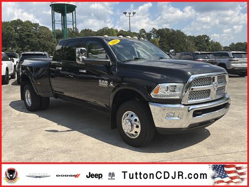 Used 2018 RAM 3500 Laramie w/ Convenience Group AWD/4WD image 1