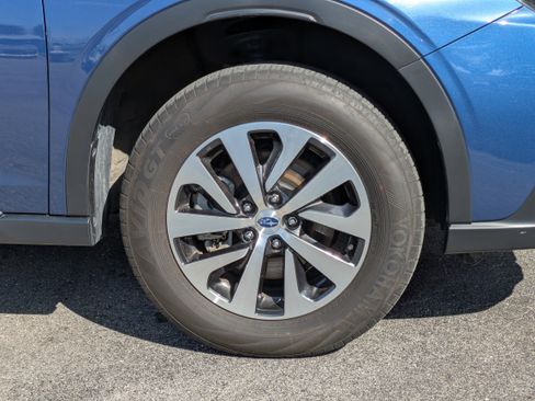 Certified 2021 Subaru Outback Premium image 11