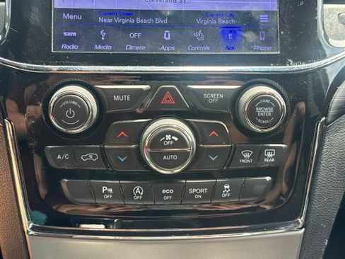 Used 2019 Jeep Grand Cherokee Altitude AWD/4WD image 29