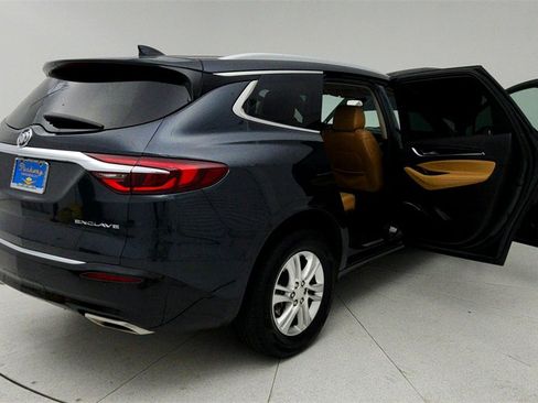 Used 2019 Buick Enclave Essence image 12