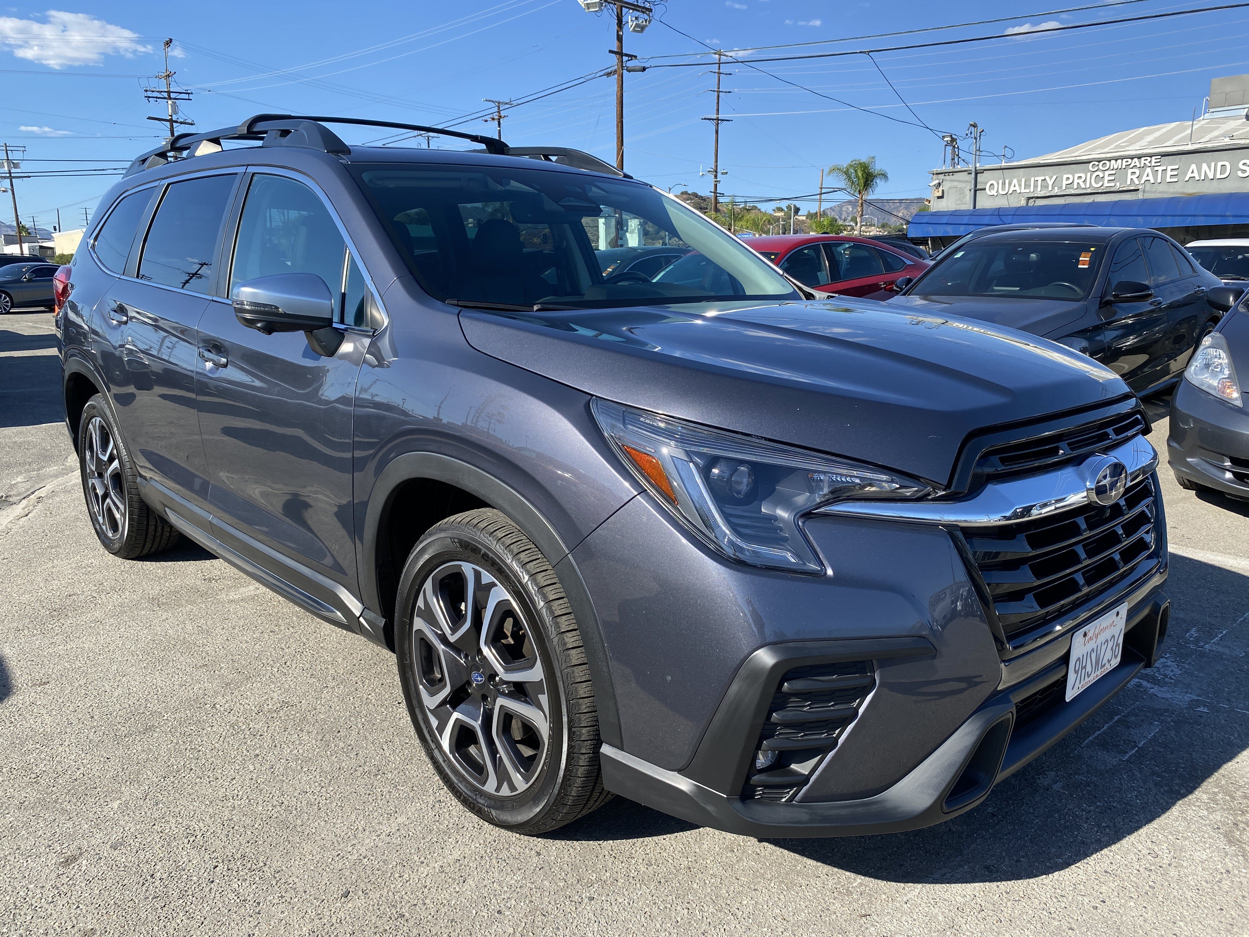 Used 2023 Subaru Ascent Limited w/ Technology Package AWD/4WD image 7