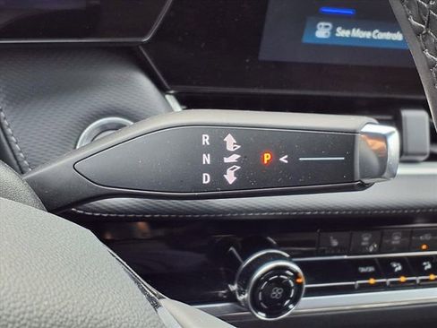 Used 2025 Chevrolet Equinox LT image 61