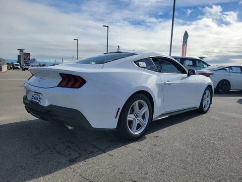 New 2026 Ford Mustang Coupe image 4
