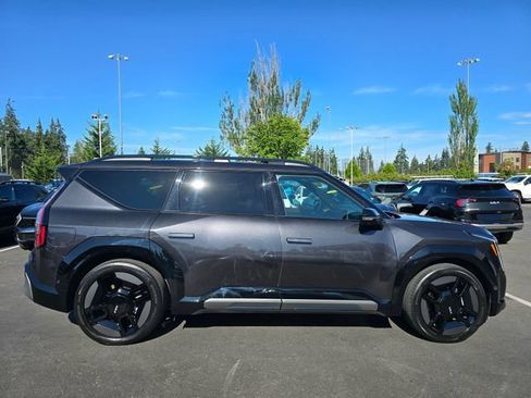 Certified 2024 Kia EV9 GT-Line AWD/4WD image 7