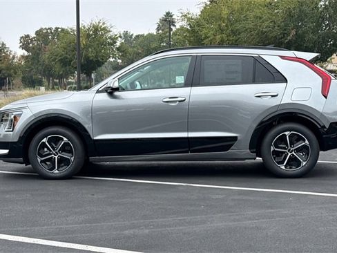 New 2026 Kia Niro SX image 10
