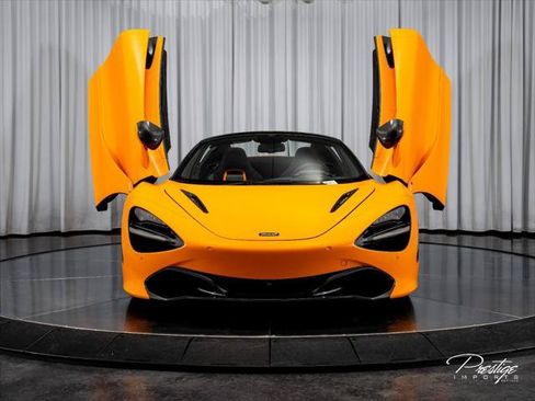 Used 2020 McLaren 720S Performance RWD image 6