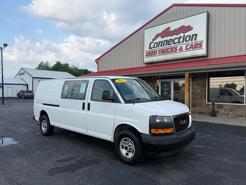 Used 2023 GMC Savana 2500 Extended w/ Driver Convenience Package RWD image 1