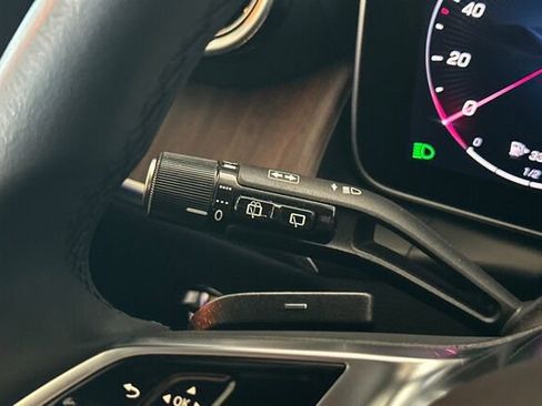 Certified 2025 Mercedes-Benz GLC 300 image 32