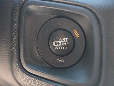 Used 2024 Jeep Wrangler Unlimited AWD/4WD image 27