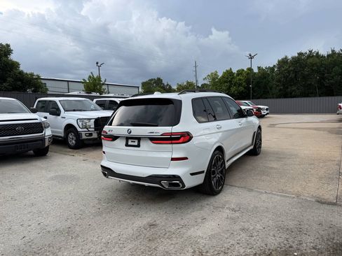 Used 2024 BMW X7 xDrive40i w/ M Sport Package AWD/4WD image 5