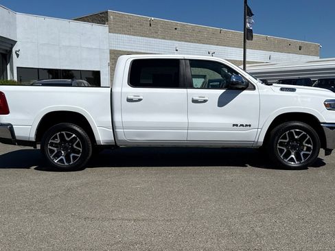 Used 2025 RAM 1500 Laramie AWD/4WD image 5